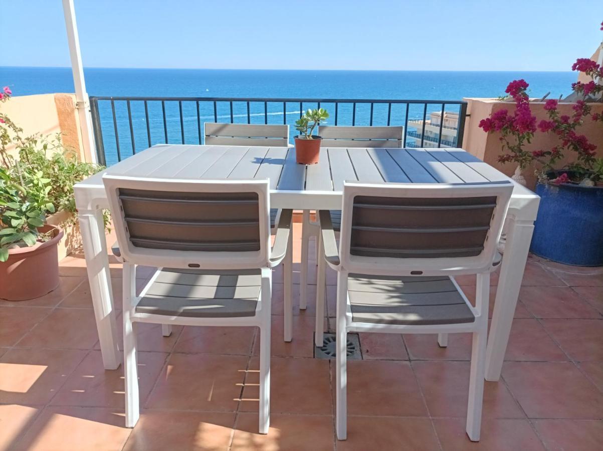 Carvajal Beach Seaview Apartment Benalmádena Kültér fotó
