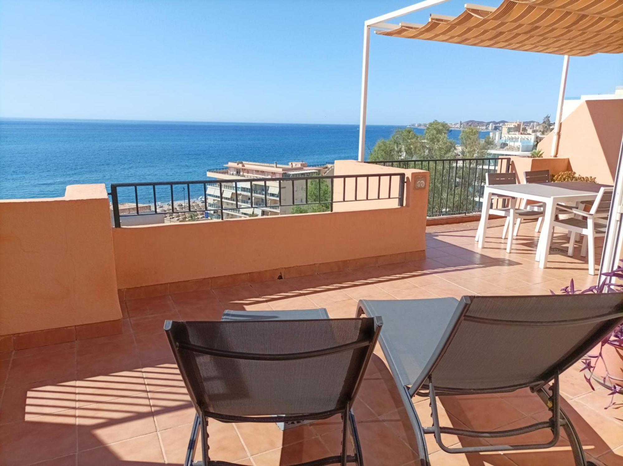 Carvajal Beach Seaview Apartment Benalmádena Kültér fotó